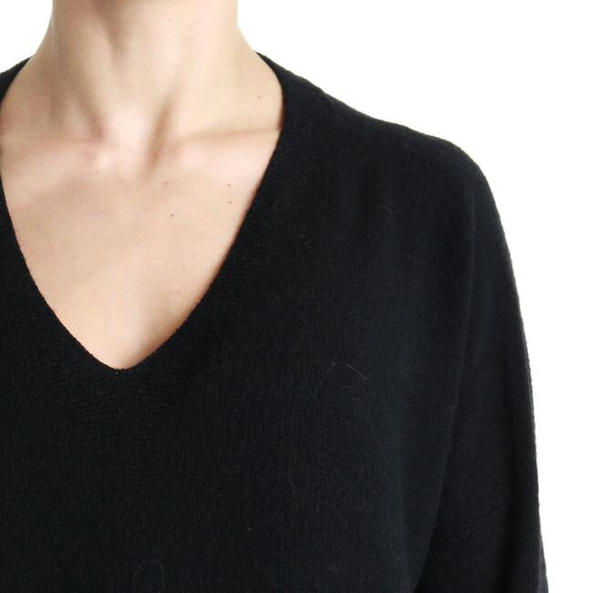 MAGLIA SCOLLO V KONTATTO - Mad Fashion | img vers.650x/